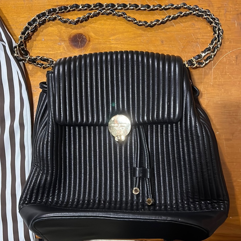 Brand new Henri Bendel bag